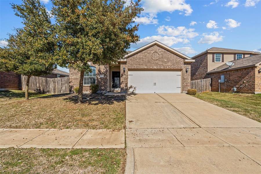 525 Riverbed Drive, Crowley, TX 76036