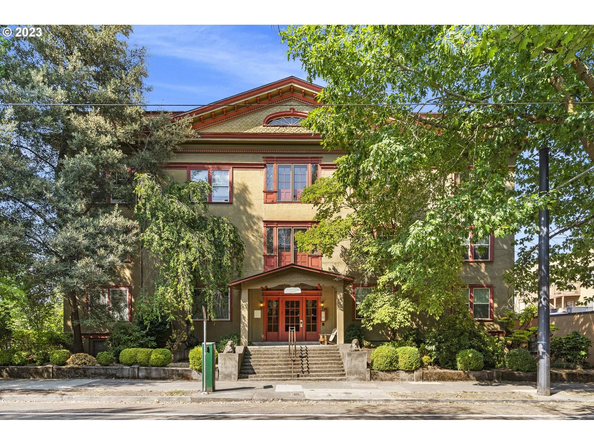 2129 NW NORTHRUP ST #11, Portland, OR 97210