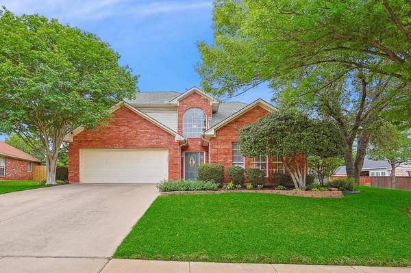 6137 Pebble Creek Drive, North Richland Hills, TX 76180