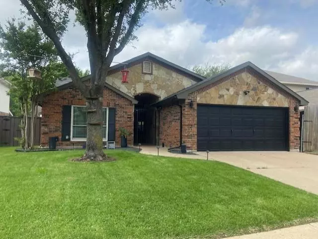 5314 Barberry Drive, Arlington, TX 76018