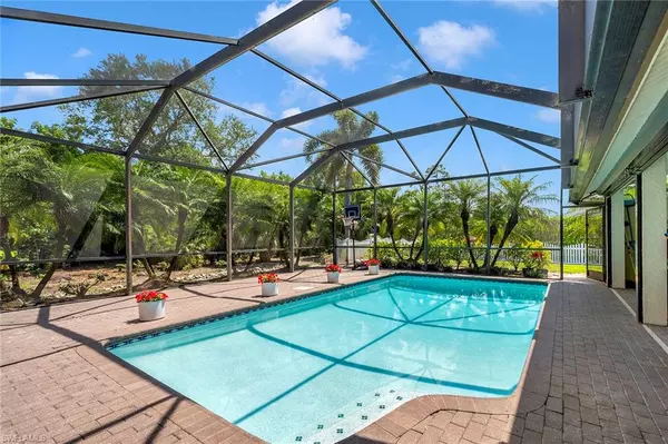 28551 Clinton LN, Bonita Springs, FL 34134