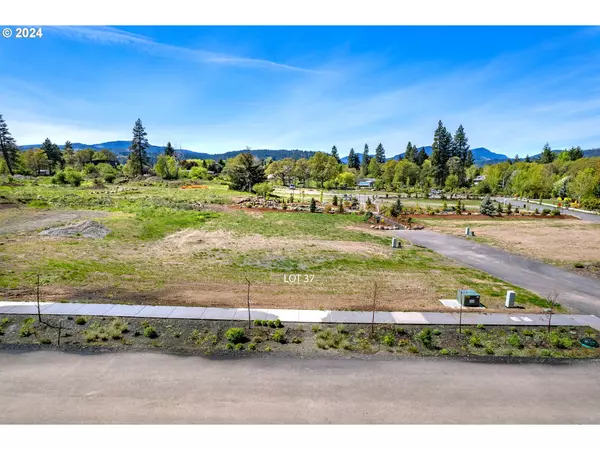 Hood River, OR 97031,1108 BARONE LN #37