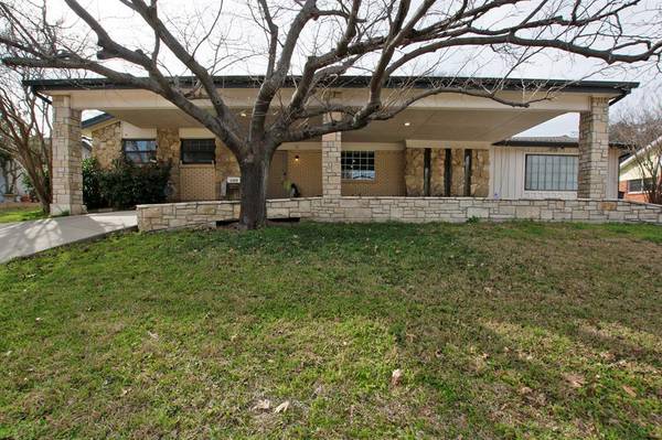 4509 Starlight Drive, Haltom City, TX 76117