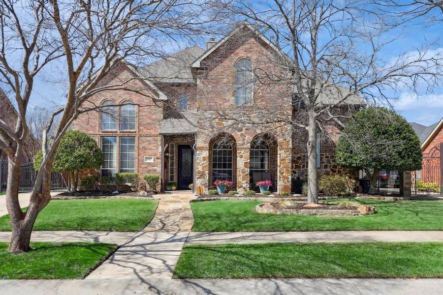 2527 Sir Percival Lane, Lewisville, TX 75056