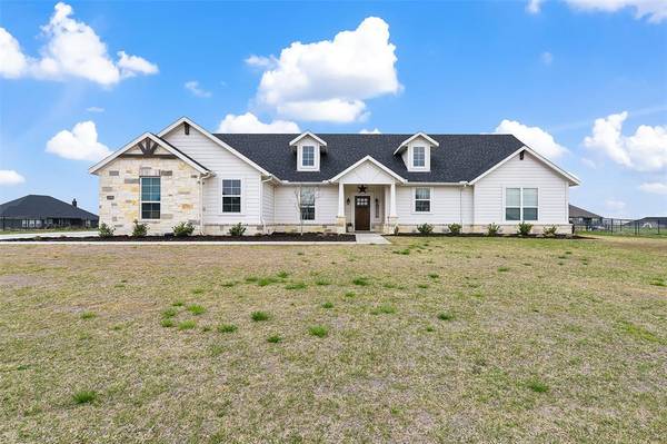 5009 Freestone Drive, Weatherford, TX 76085