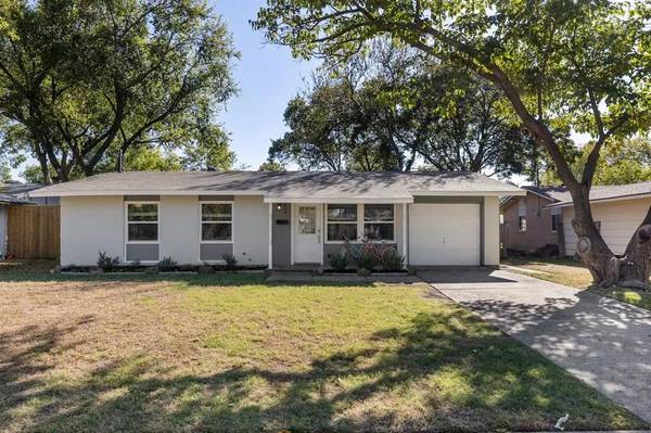 819 Loganwood Avenue, Richardson, TX 75080