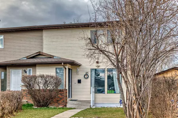 Calgary, AB T3J1B9,45 Falsby PL NE