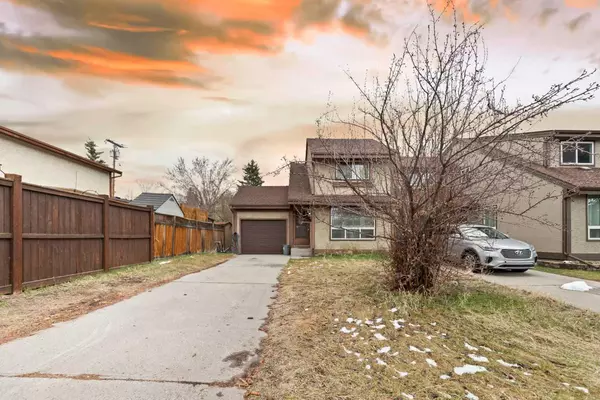 Calgary, AB T2W 3G2,468 Cannington Close SW