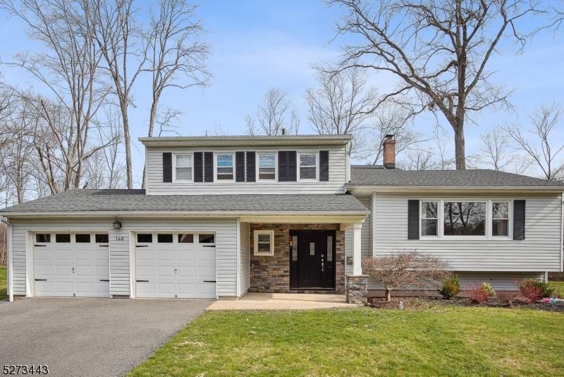 140 Briarwood Dr, Berkeley Heights Twp., NJ 07922