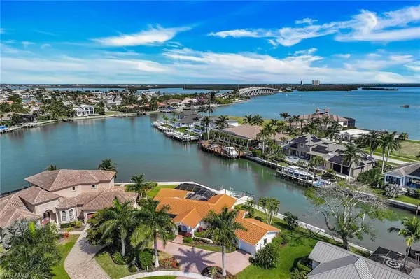 Marco Island, FL 34145,1421 Firwood CT