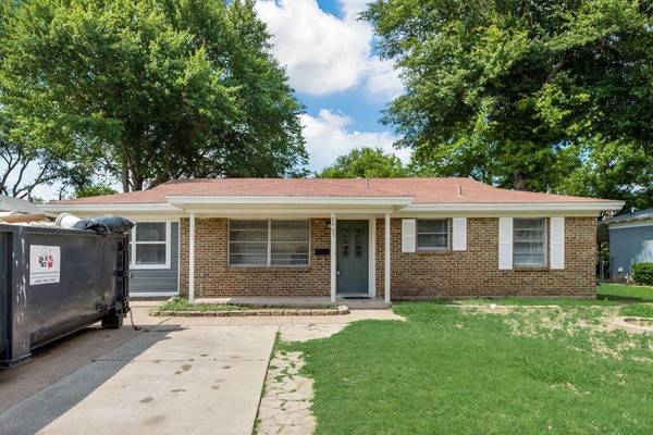 2405 Adams Court, Irving, TX 75061