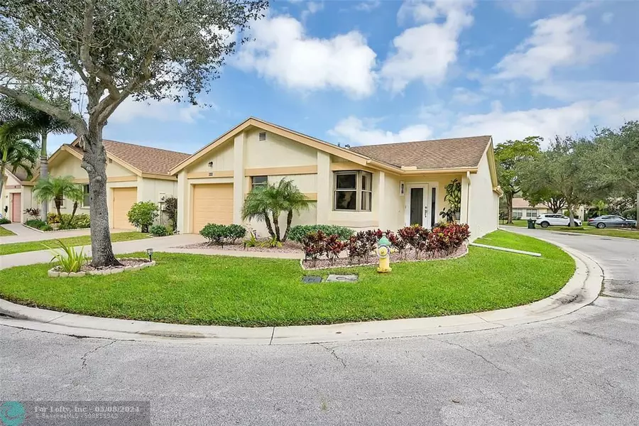 4489 Cordia Cir, Coconut Creek, FL 33066