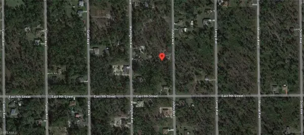 Lehigh Acres, FL 33972,907 Johns AVE