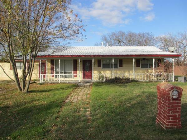 901 Jefferson Street, Hillsboro, TX 76645