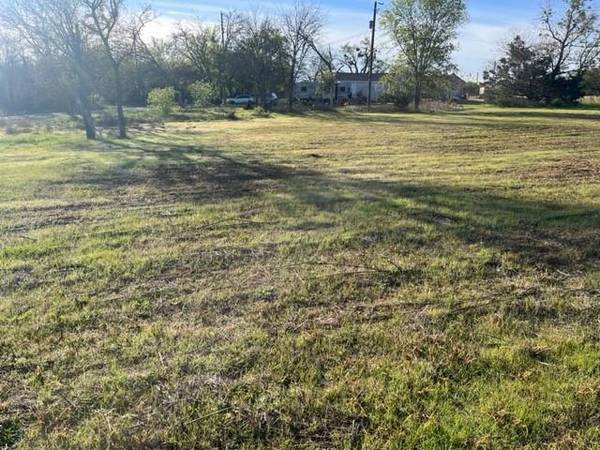 207 E Heath Street, Hico, TX 76457