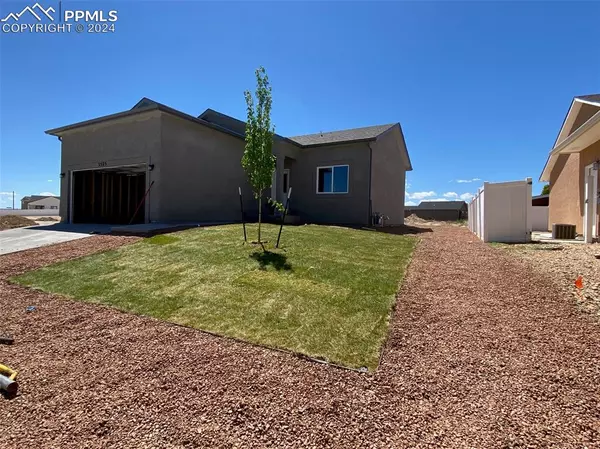 3525 Bobtail LN, Pueblo, CO 81005