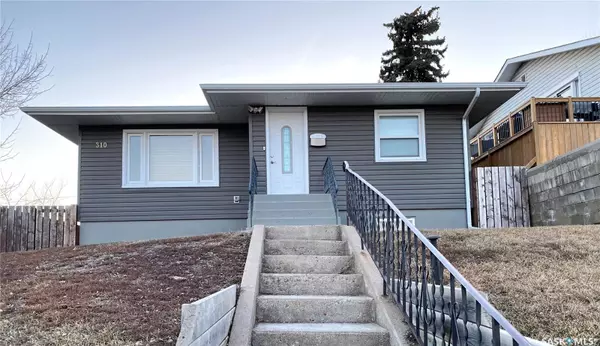 310 3rd AVENUE NW, Swift Current, SK S9H 0S2