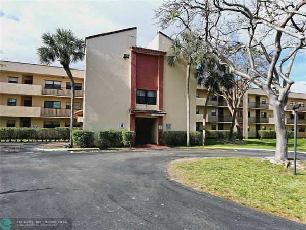 3396 Foxcroft Rd  #110,  Miramar,  FL 33025