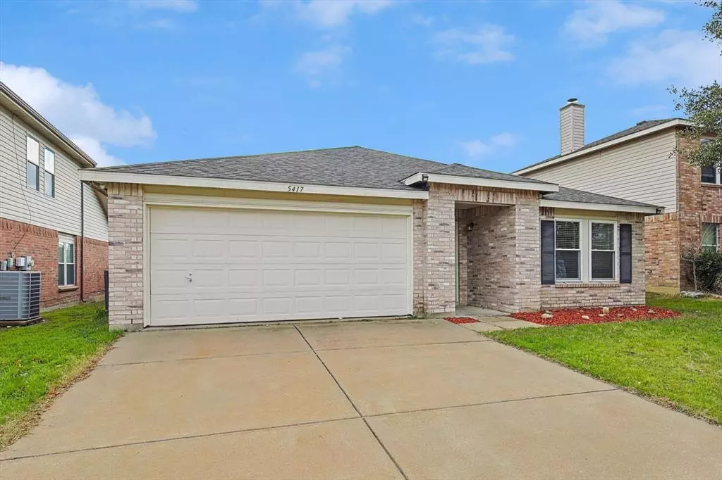 Fort Worth, TX 76135,5417 New Castleton Lane