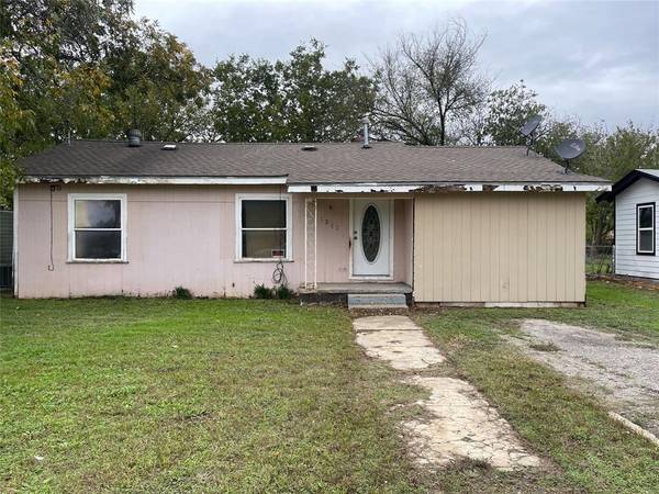 1312 5th Avenue, Coleman, TX 76834