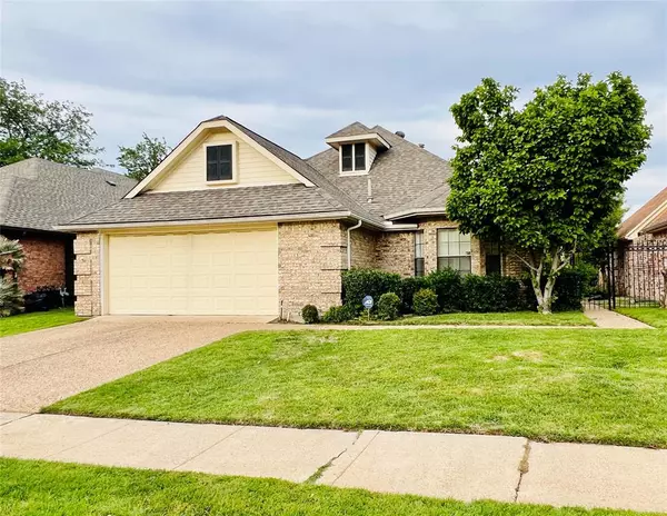 2842 Laurel Oaks Drive, Garland, TX 75044