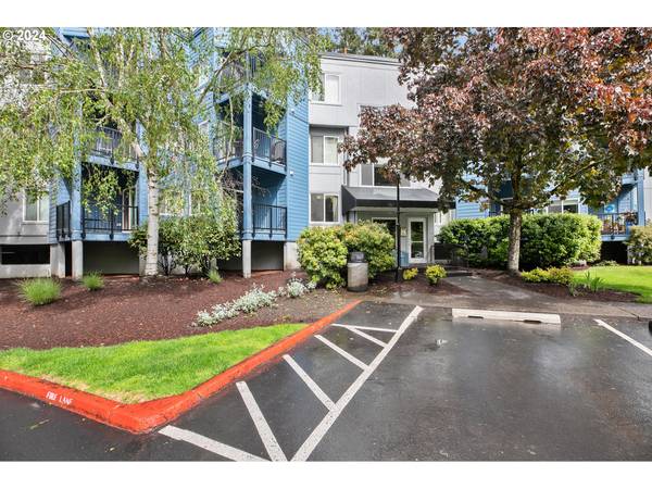 8720 SW TUALATIN RD #119, Tualatin, OR 97062