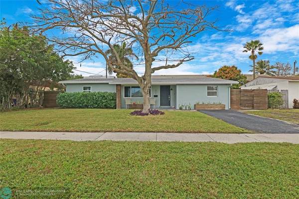 317 SE 3rd Ter,  Deerfield Beach,  FL 33441