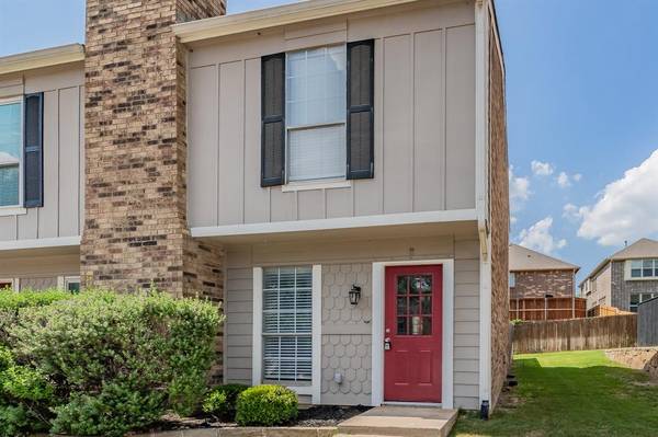 8 Abbey Road, Euless, TX 76039