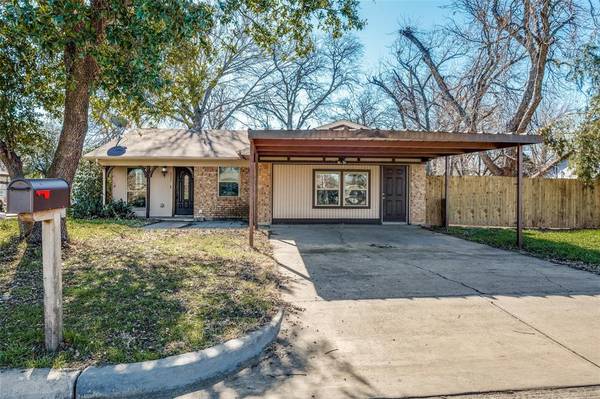 8321 Hanon Drive, White Settlement, TX 76108