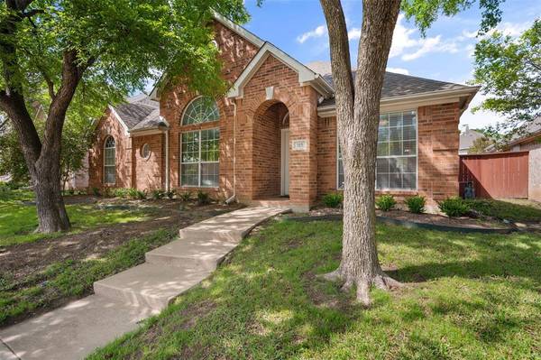 115 Pecan Valley Drive, Irving, TX 75063