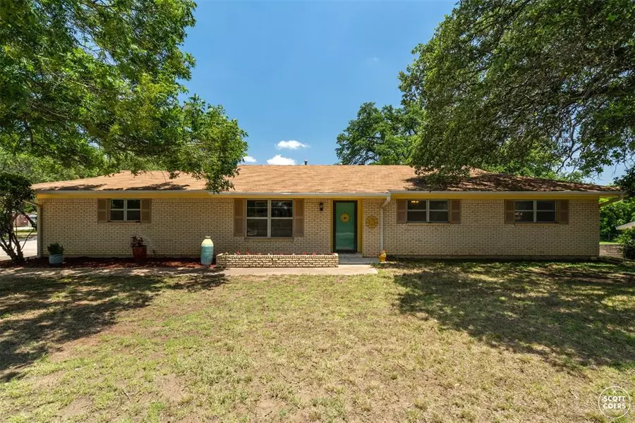 3600 Austin Avenue, Brownwood, TX 76801