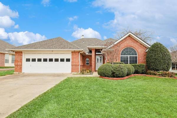 704 Highstar Court, Hurst, TX 76054