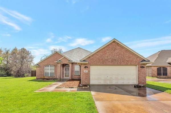 8137 Wendy Lane, Benbrook, TX 76116