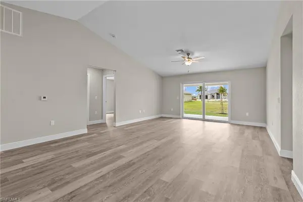 1402 8th PL, Cape Coral, FL 33993
