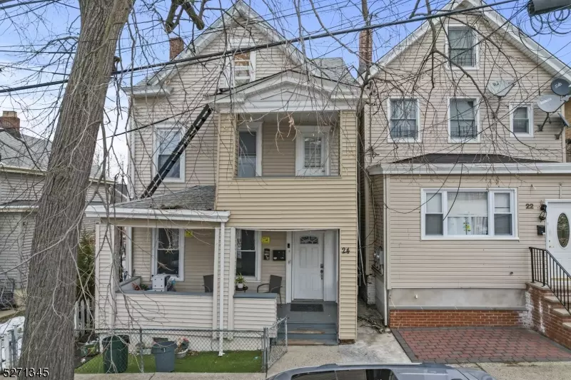 24 Linden St, Passaic City, NJ 07055