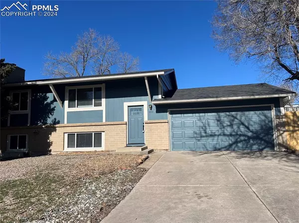 3830 Half Turn RD, Colorado Springs, CO 80917