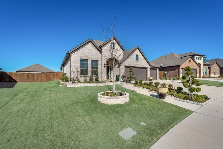 512 CRABAPPLE Drive, Royse City, TX 75189