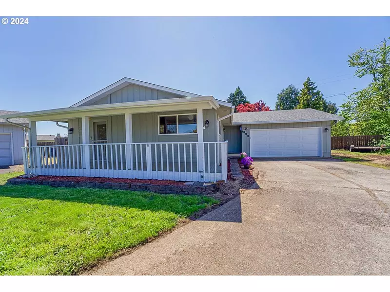 1098 55TH PL, Springfield, OR 97478