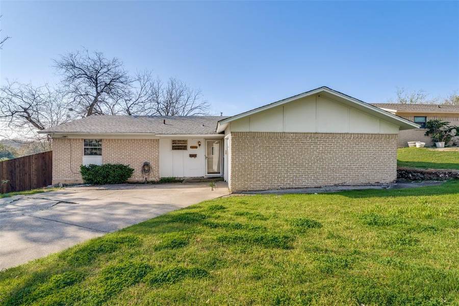 1204 Ryan Avenue, Carrollton, TX 75006