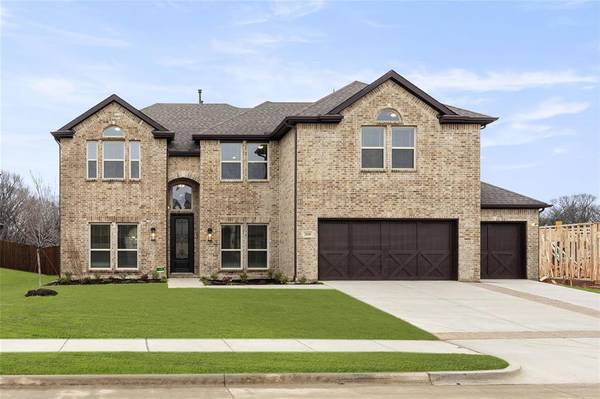 2810 White Plains Drive, Midlothian, TX 76065