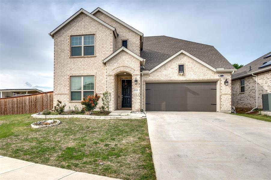 5409 W Wedge Wood Drive, Haltom City, TX 76137