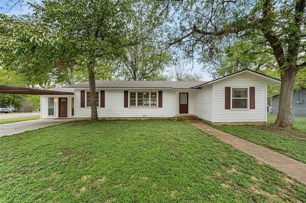 604 KRUEGER Avenue, Clifton, TX 76634