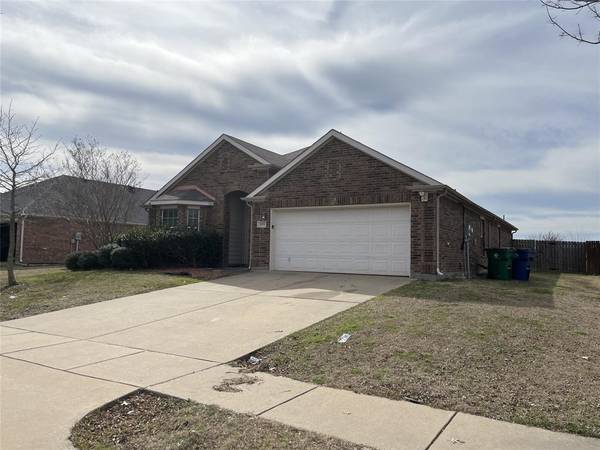 109 Fallen Rock Drive, Waxahachie, TX 75165