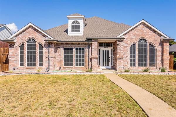 8409 Lake Bend Drive, Rowlett, TX 75088