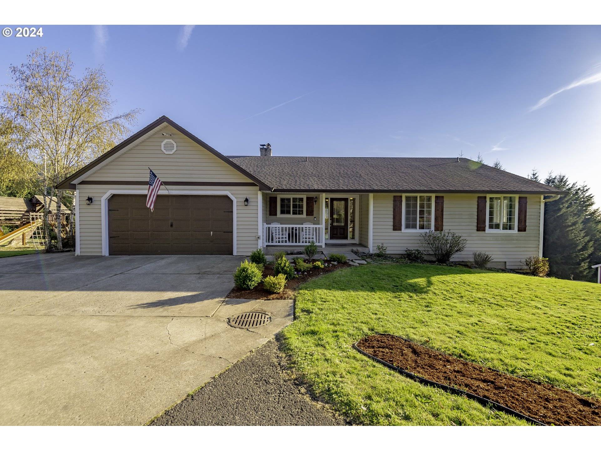30610 NE 245TH AVE, Yacolt, WA 98675