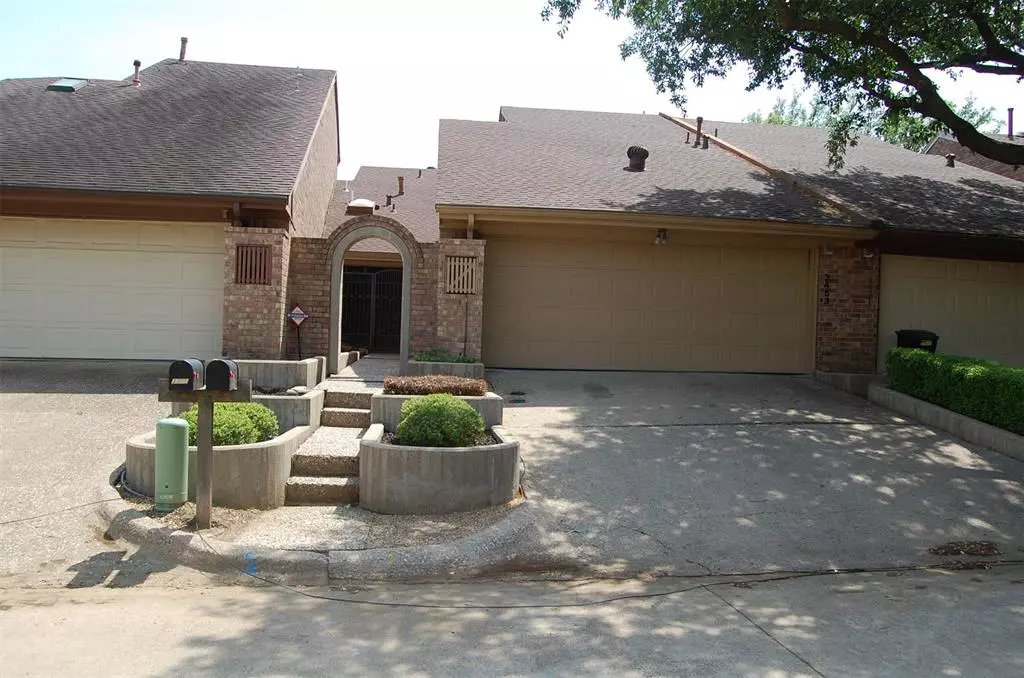 Farmers Branch, TX 75234,3453 Courtyard Circle