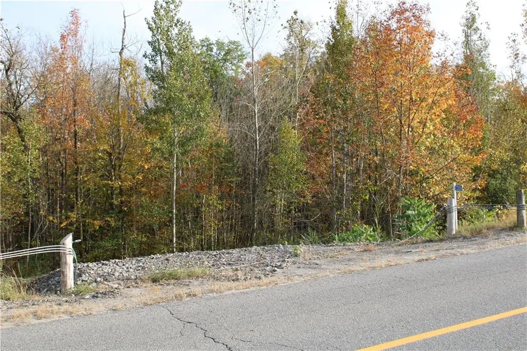 Oxford Station, ON K0G 1T0,2209 JOCHEM RD