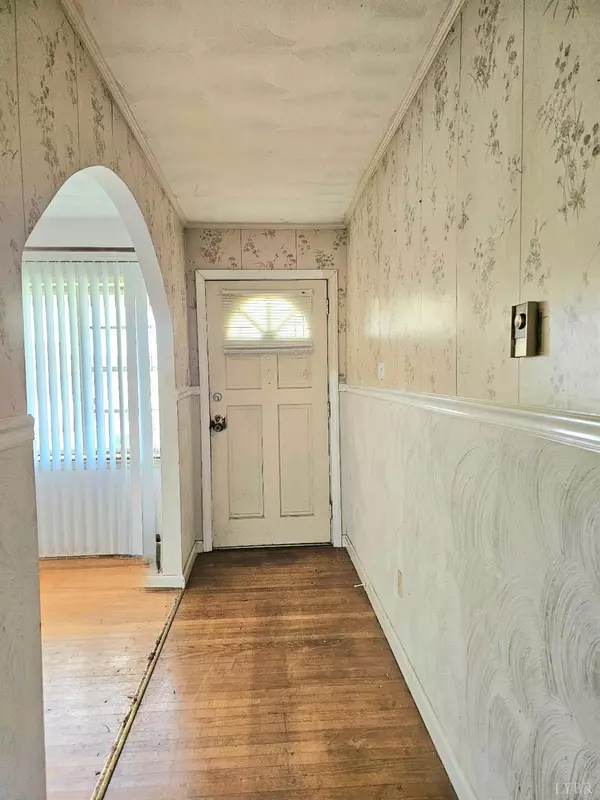 Martinsville, VA 24112,260 Red Oak RD