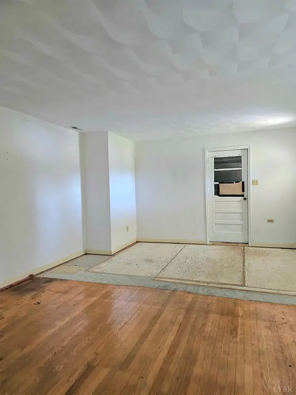 Martinsville, VA 24112,260 Red Oak RD