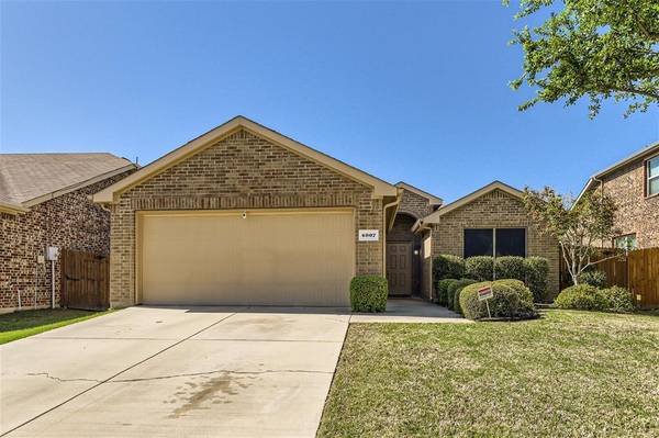 4007 Red Rock Drive, Heartland, TX 75126